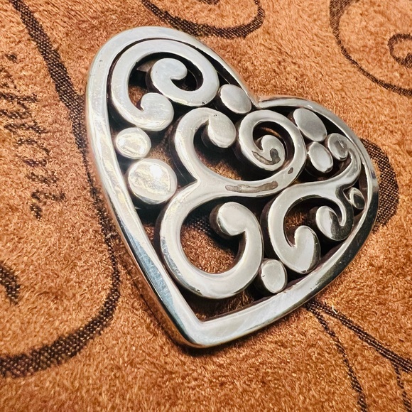 Brighton “Fill Your Heart” Jewelry Box - Picture 3 of 11